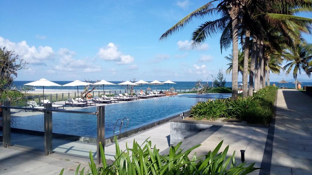 Ocean Apartment Spa & Golf Danang Buitenkant foto