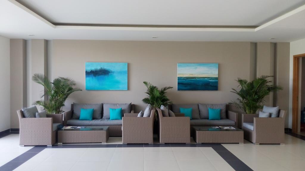 Ocean Apartment Spa & Golf Danang Buitenkant foto