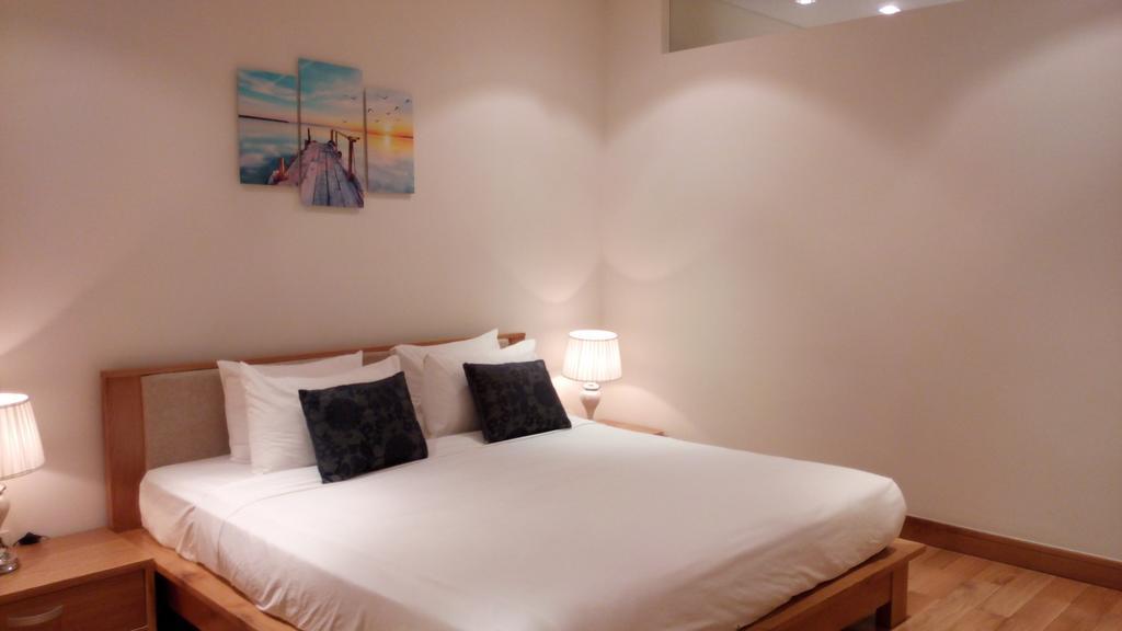 Ocean Apartment Spa & Golf Danang Buitenkant foto