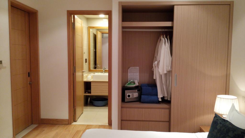 Ocean Apartment Spa & Golf Danang Buitenkant foto