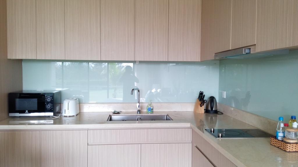 Ocean Apartment Spa & Golf Danang Buitenkant foto